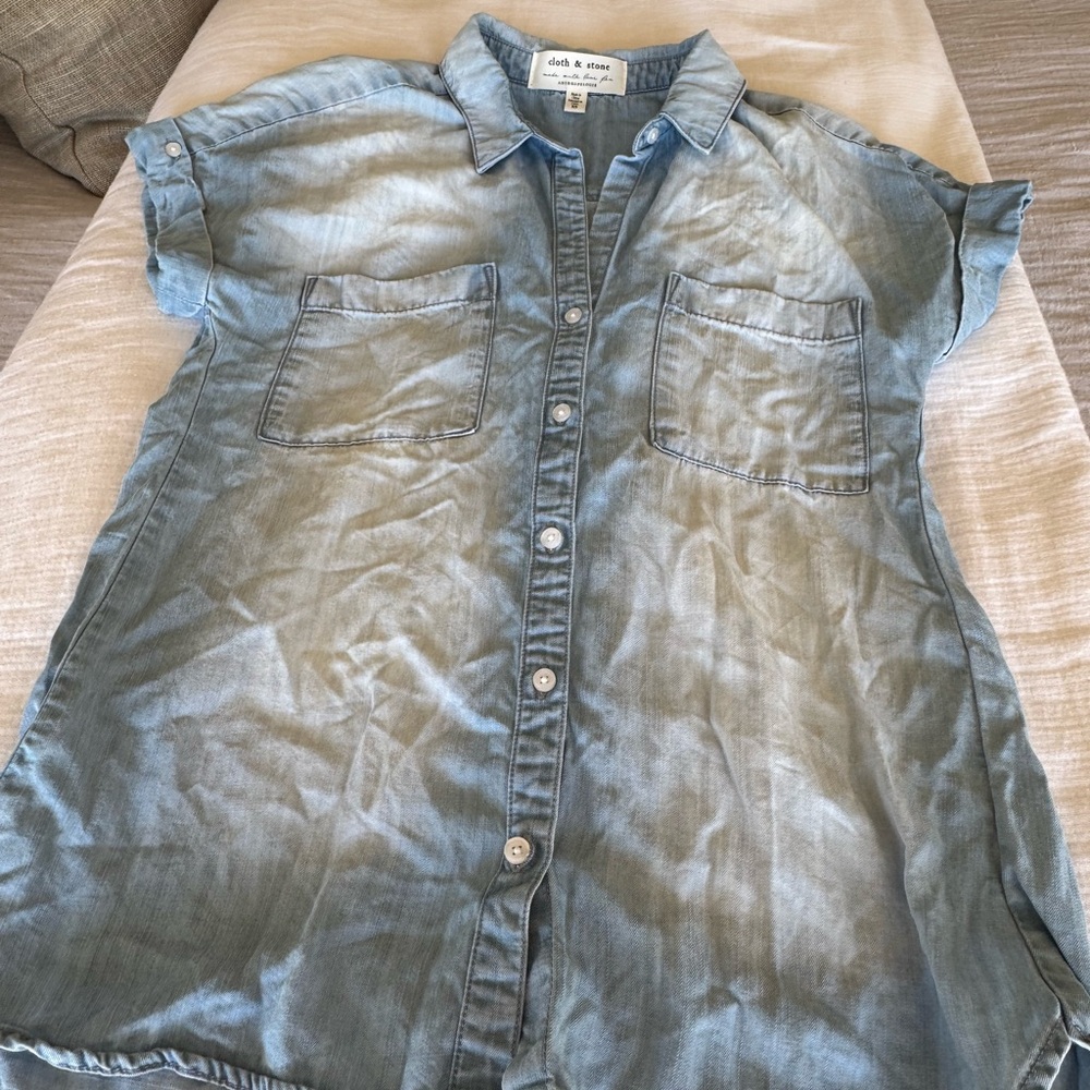 Anthropologie x Cloth & Stone Chambray Blue Shirt Button Up